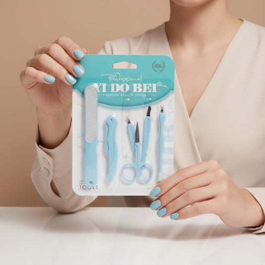 Mani Pedi Kit 6 Pcs Abs Plastic Professional Grooming Tools Set (Random Color)